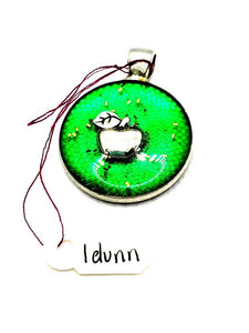 Idunn Devotional Pendant