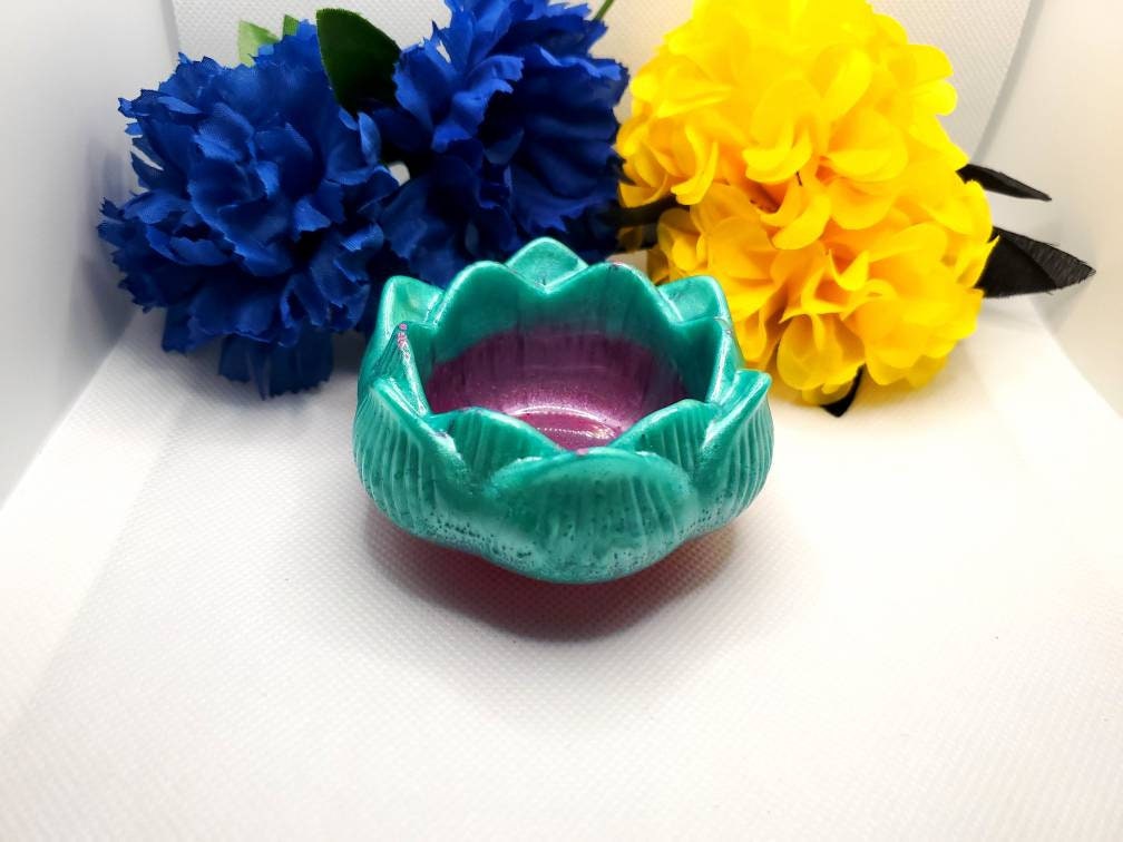 Lotus Tea Light Candle Holder