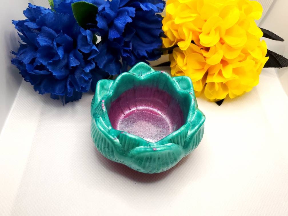 Lotus Tea Light Candle Holder